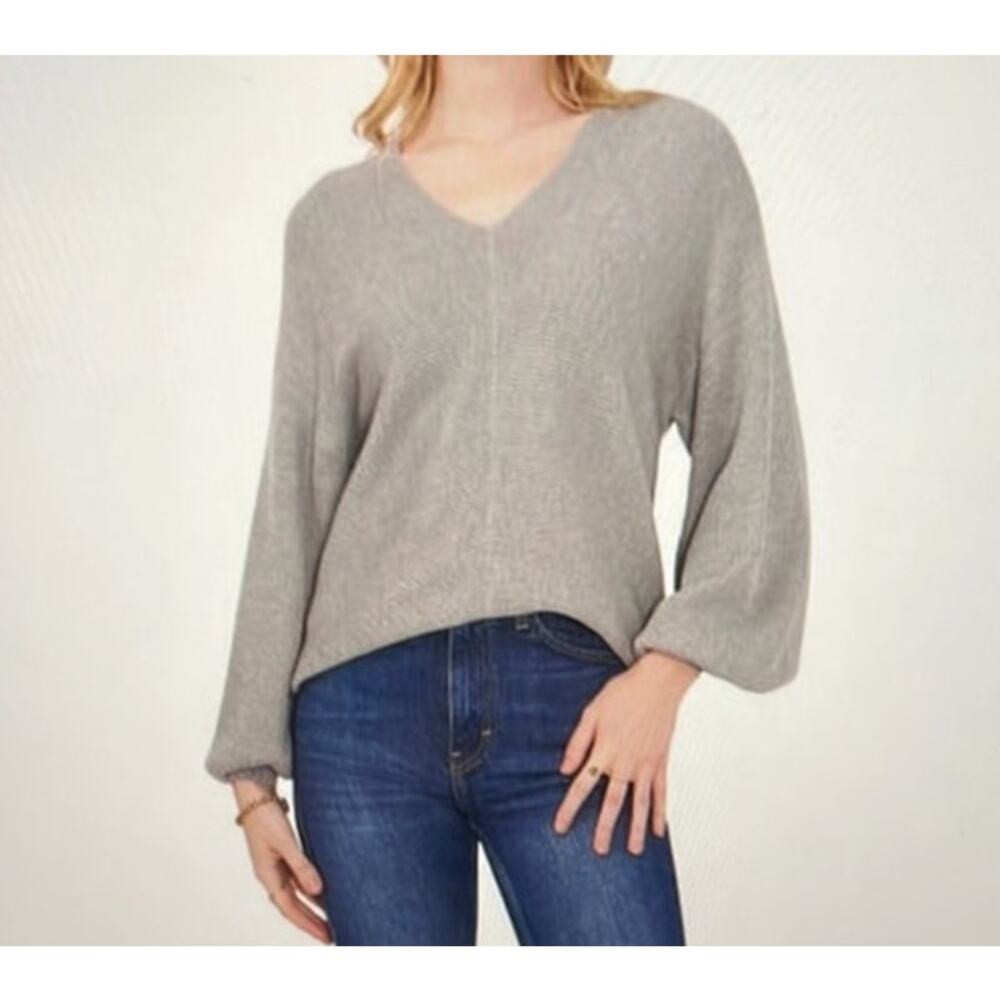 1. State New Women's V Neck Balloon Sleeve Rib Knit Pullover Sweater Gray Medium
